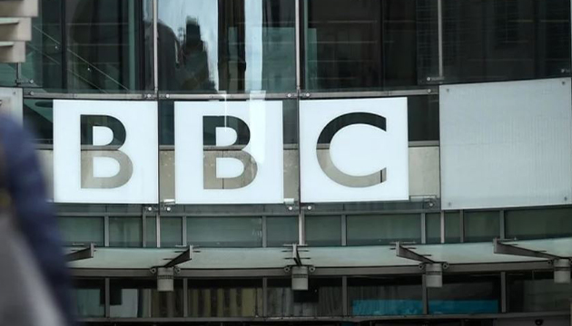 طراحی لوگو به شکل مربع