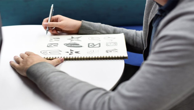 چگونه در ایلاستریتور لوگو طراحی کنیم؟